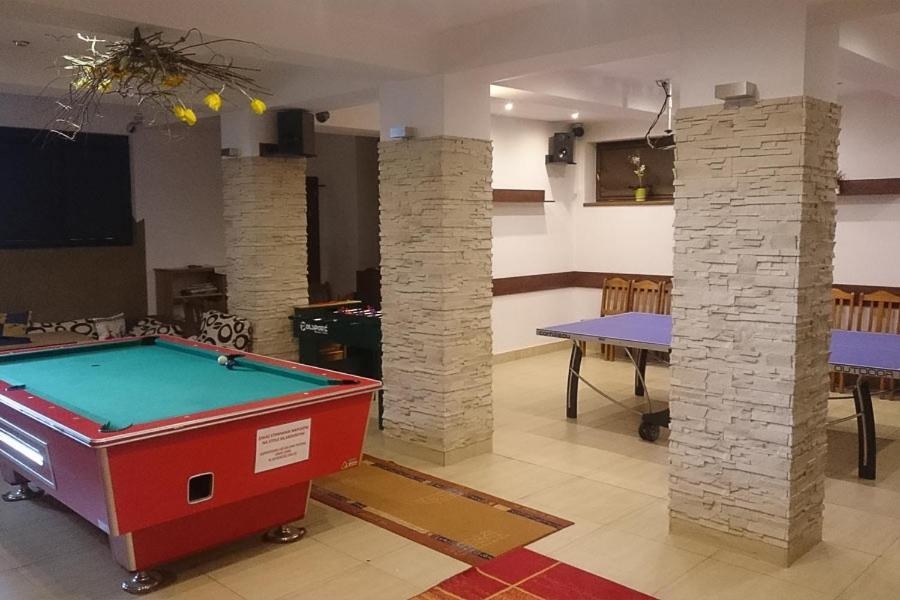 مبيت وإفطار بياوي دونايتس Osrodek Wczasowo-Kolonijny Gron المظهر الخارجي الصورة
